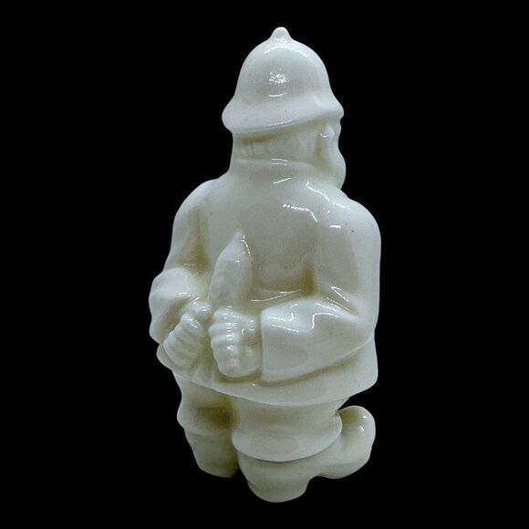 Vtg Savoy China Heraldic Porcelain Policeman Figurine with New Quay Crest 4” H - Picture 8 of 12